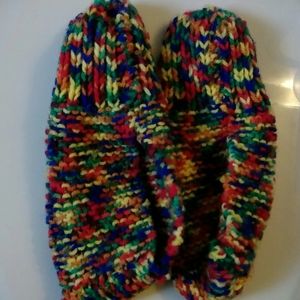 NWOT Colourful Knit Slippers